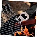 Baking tray lifter